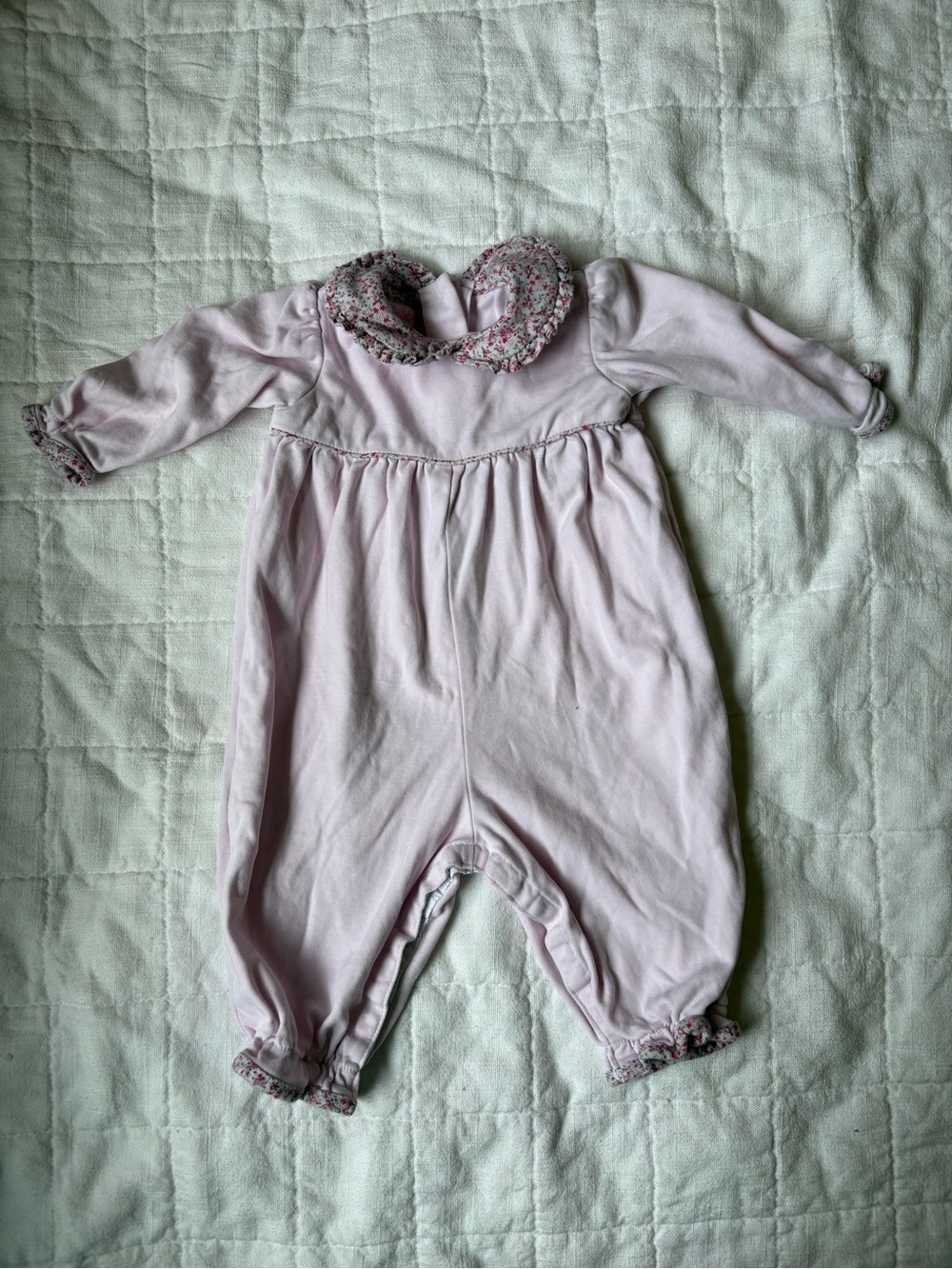 Petit Bebe Baby Girl Pink Floral-Trim One-Piece Romper 6 Months Peter Pan Collar